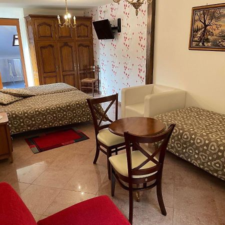 La Grange Du Pape - Annexe De L'Hotel La Ferme Du Pape 엥기쉬하임 외부 사진